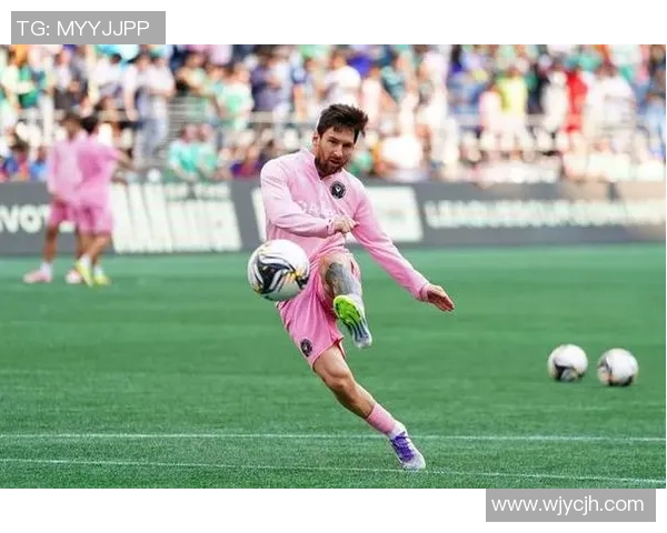 足球球星顶球精彩瞬间解析技术动作与比赛影响力 足球球星顶球精彩瞬间解析技术动作与比赛影响力